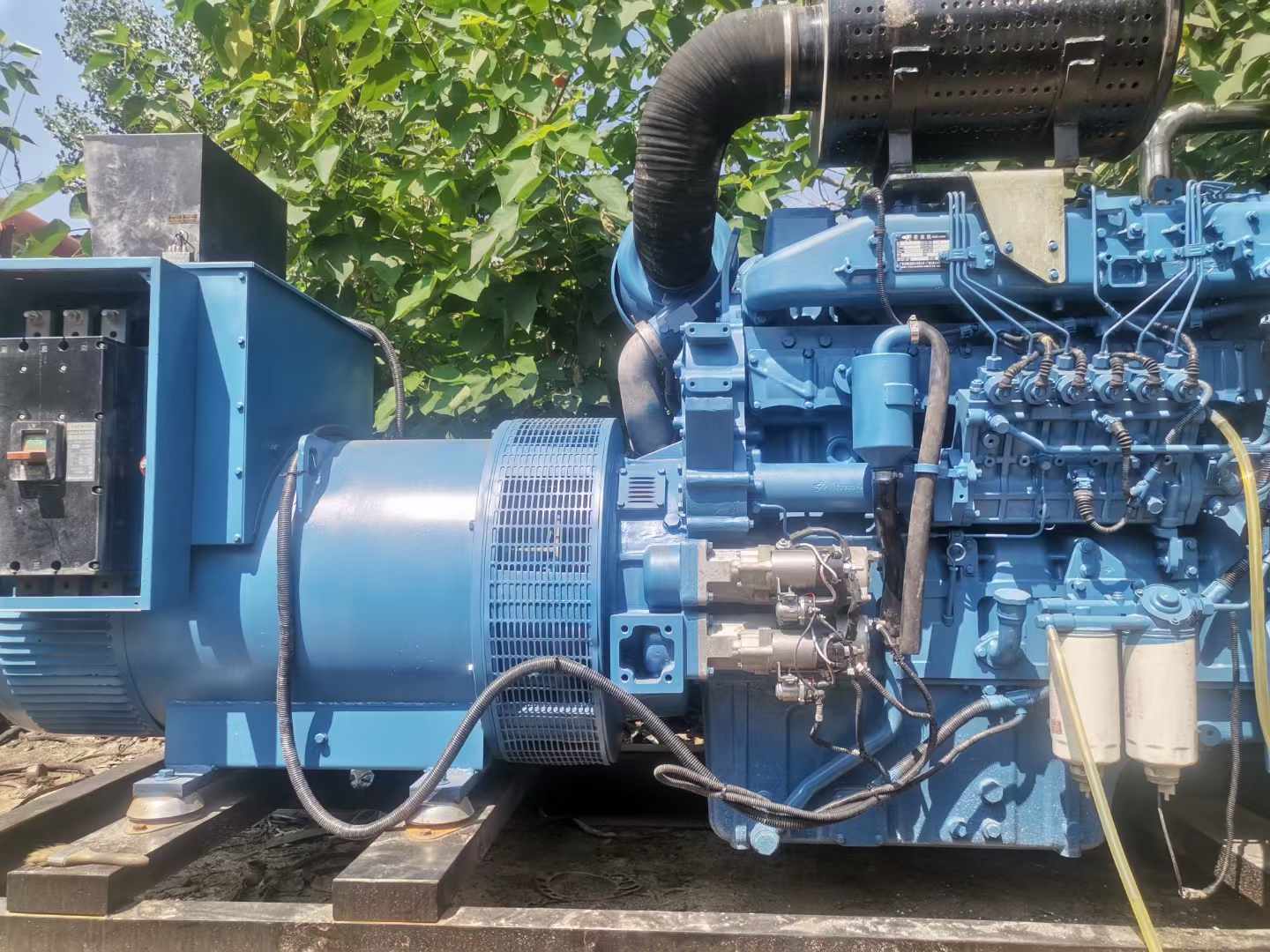 八宿详细说明降低 800kW 柴油发电机输出电流波动的方法